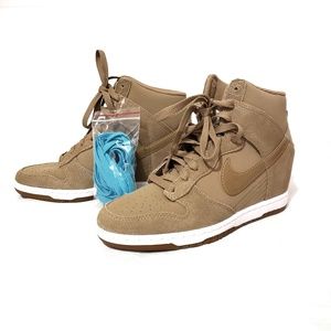 Nike Ski Hi Dunk Tan Wedge Shoes sz 8 Women's New